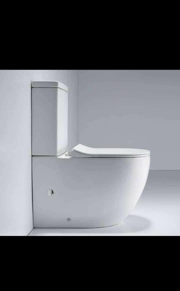 Square Super Executive Water Closet - Image 2